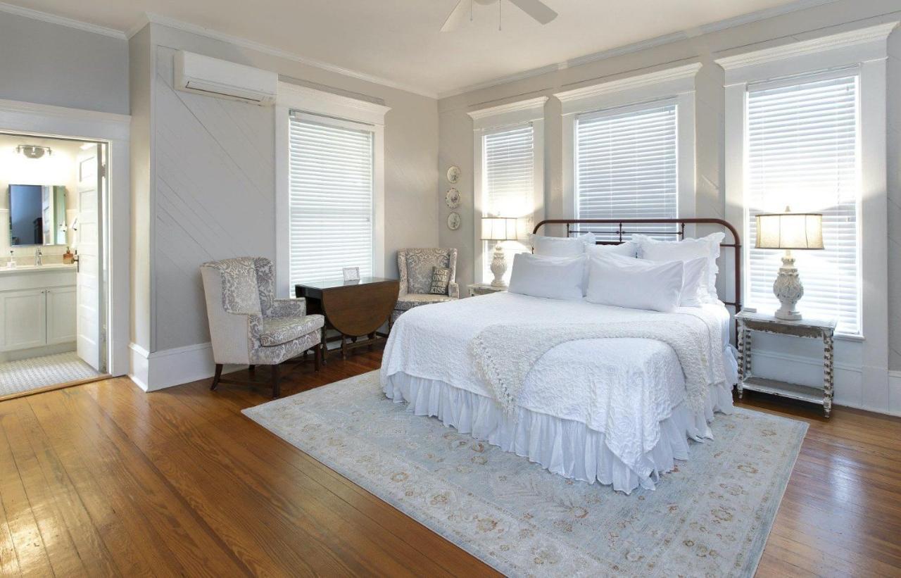 Katy House Bed And Breakfast Smithville エクステリア 写真