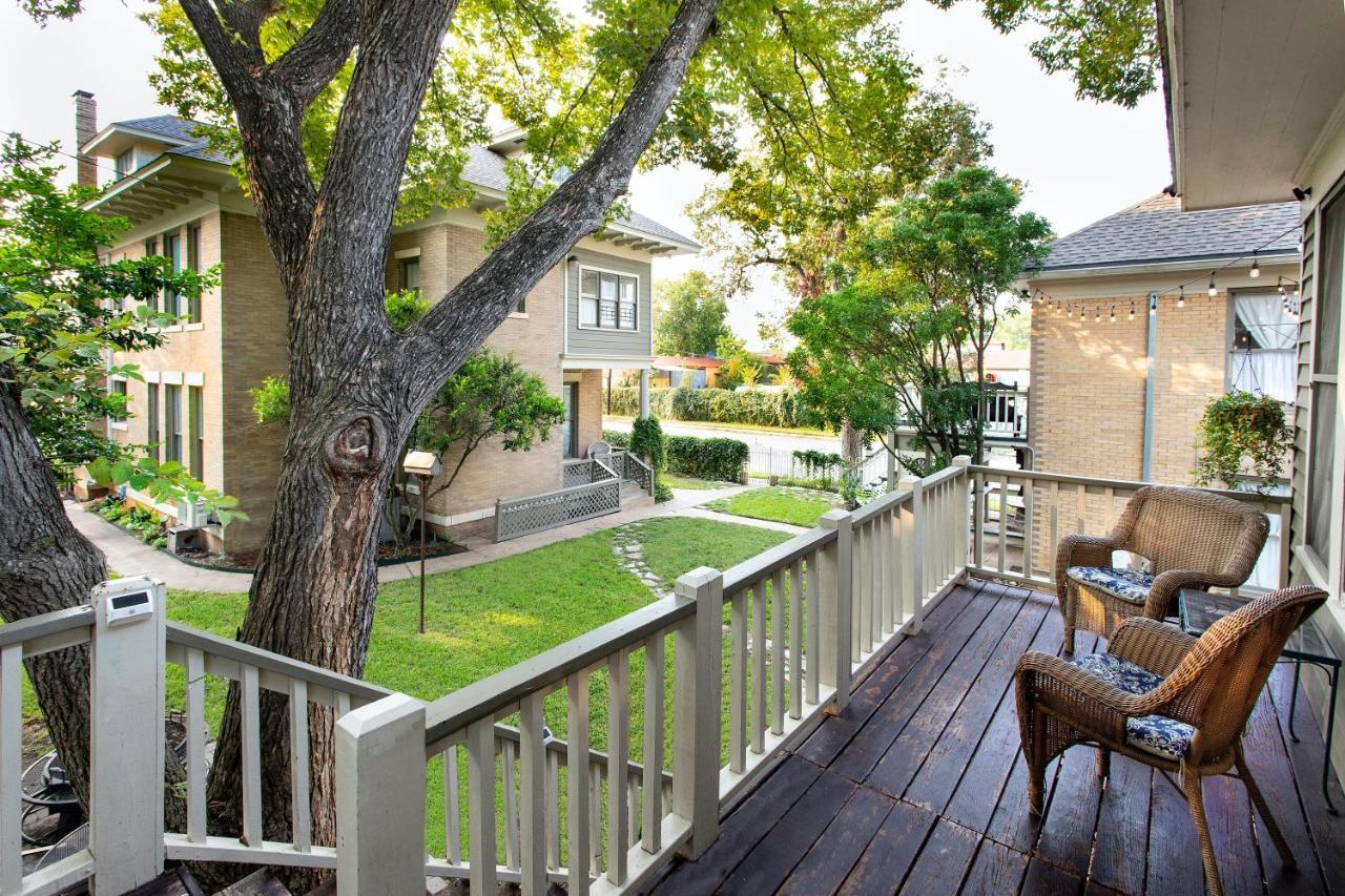 Katy House Bed And Breakfast Smithville エクステリア 写真