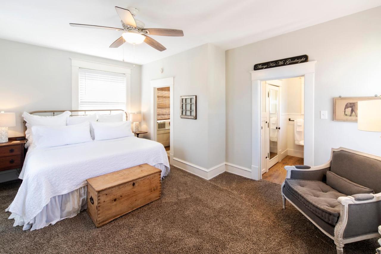 Katy House Bed And Breakfast Smithville エクステリア 写真