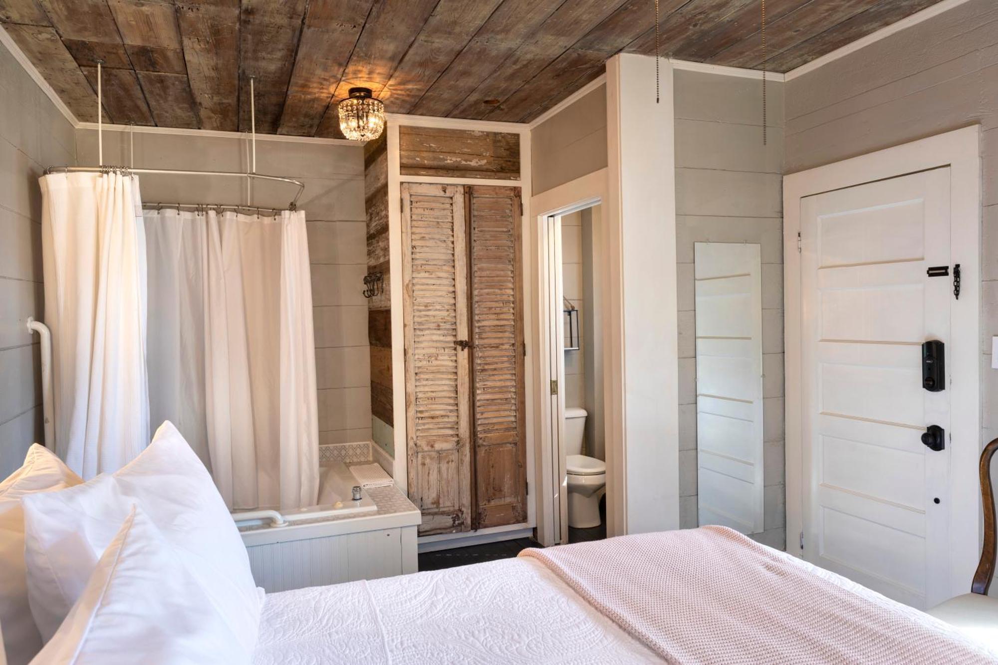 Katy House Bed And Breakfast Smithville エクステリア 写真